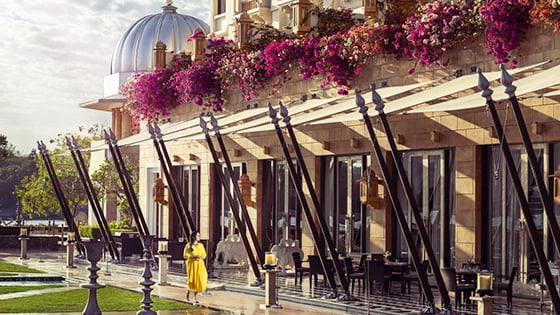 the-leela-palace-udaipur-flowers